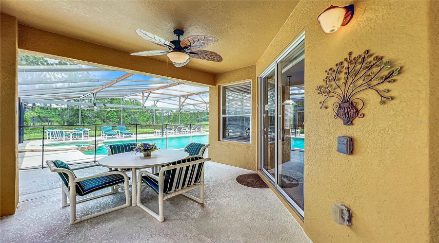 Davenport, Florida 33837, 5 Bedrooms Bedrooms, ,4 Bathroomsbathrooms,Residential,For Sale,Orange Cosmos,Mfrs5109773
