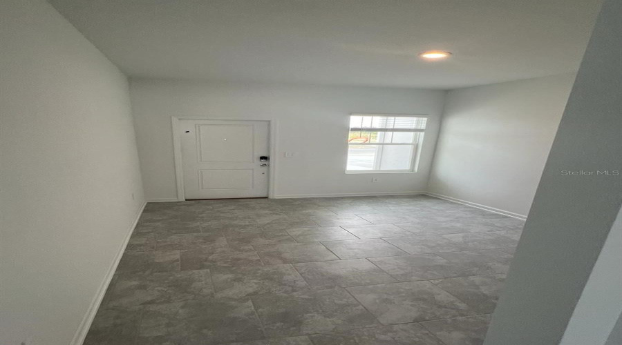 Davenport, Florida 33837, 3 Bedrooms Bedrooms, ,2 Bathroomsbathrooms,Residential,For Sale,Pierr,Mfro6182173