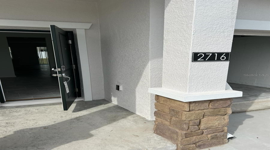 Davenport, Florida 33837, 3 Bedrooms Bedrooms, ,2 Bathroomsbathrooms,Residential,For Sale,Pierr,Mfro6182173