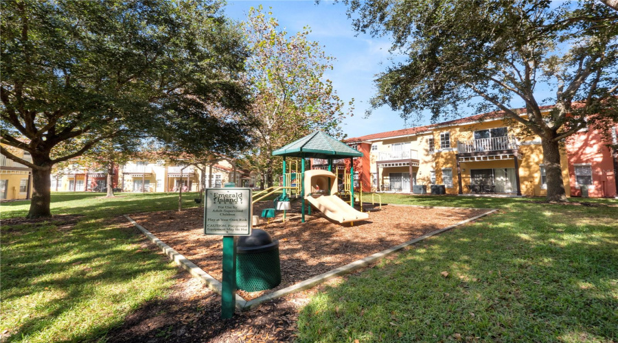 Kissimmee, Florida 34747, 3 Bedrooms Bedrooms, ,2 Bathroomsbathrooms,Residential,For Sale,Crystal Cove,Mfrl4941141