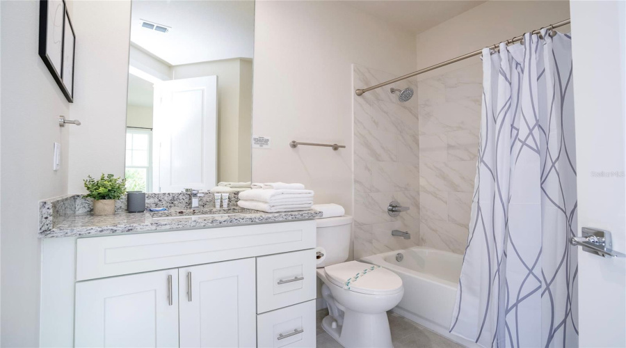 KISSIMMEE, Florida 34747, 5 Bedrooms Bedrooms, ,5 BathroomsBathrooms,Residential,For Sale,SUNFLOWER,0,MFRO6235155