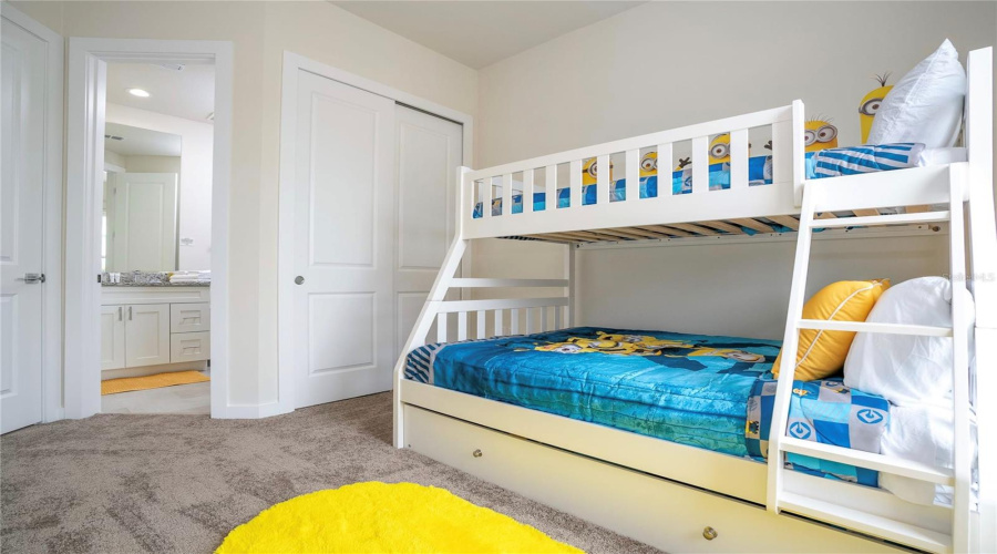 KISSIMMEE, Florida 34747, 5 Bedrooms Bedrooms, ,5 BathroomsBathrooms,Residential,For Sale,SUNFLOWER,0,MFRO6235155