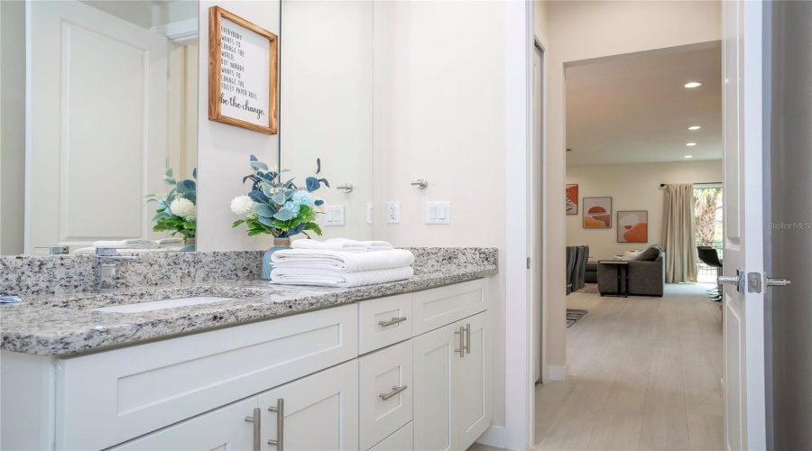 KISSIMMEE, Florida 34747, 5 Bedrooms Bedrooms, ,5 BathroomsBathrooms,Residential,For Sale,SUNFLOWER,0,MFRO6235155