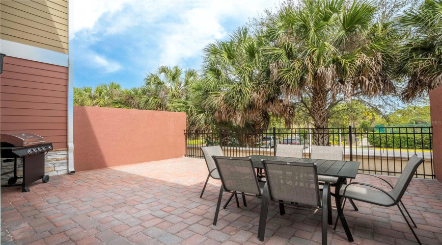 KISSIMMEE, Florida 34747, 5 Bedrooms Bedrooms, ,5 BathroomsBathrooms,Residential,For Sale,SUNFLOWER,0,MFRO6235155