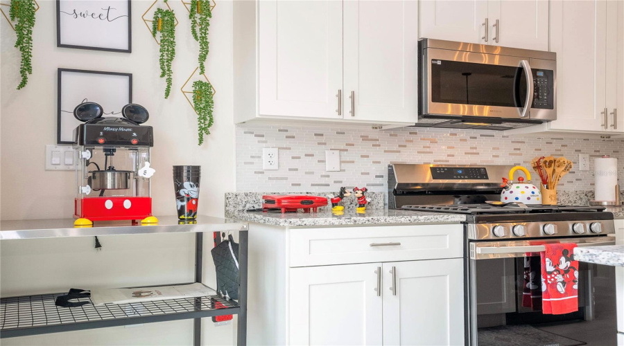 KISSIMMEE, Florida 34747, 5 Bedrooms Bedrooms, ,5 BathroomsBathrooms,Residential,For Sale,SUNFLOWER,0,MFRO6235155