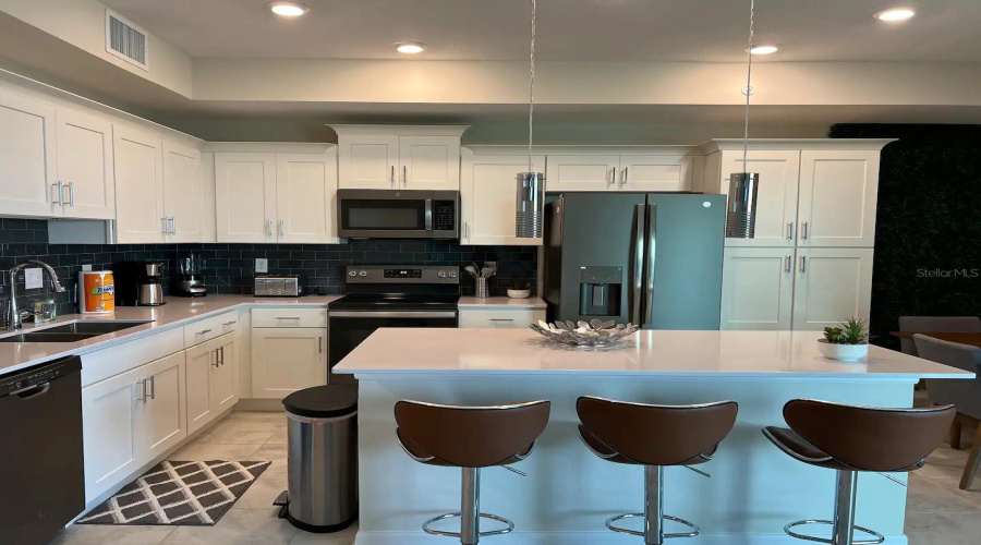 KISSIMMEE, Florida 34746, 3 Bedrooms Bedrooms, ,2 BathroomsBathrooms,Residential,For Sale,PARADOX,0,MFRO6234222