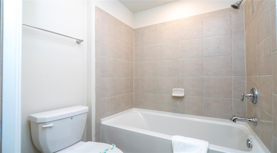 DAVENPORT, Florida 33897, 7 Bedrooms Bedrooms, ,5 BathroomsBathrooms,Residential,For Sale,KAIPO,0,MFRO6237680
