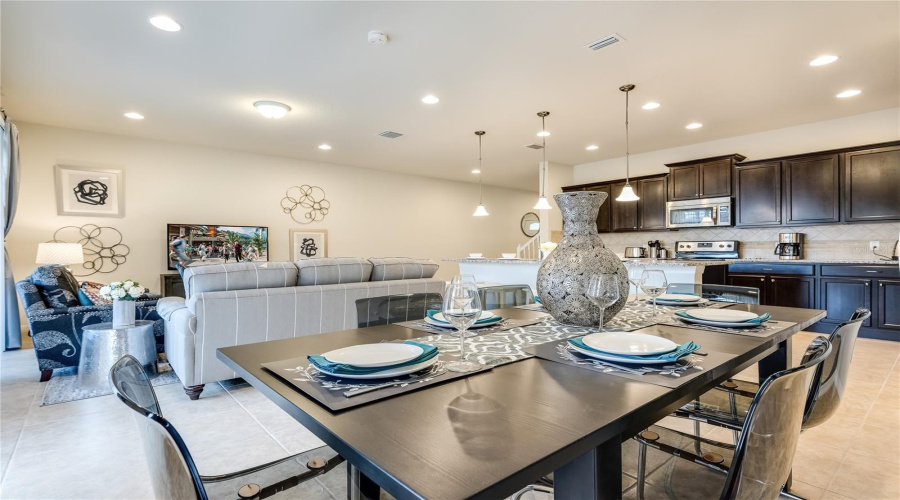 KISSIMMEE, Florida 34747, 4 Bedrooms Bedrooms, ,3 BathroomsBathrooms,Residential,For Sale,RHODES,0,MFRS5111481