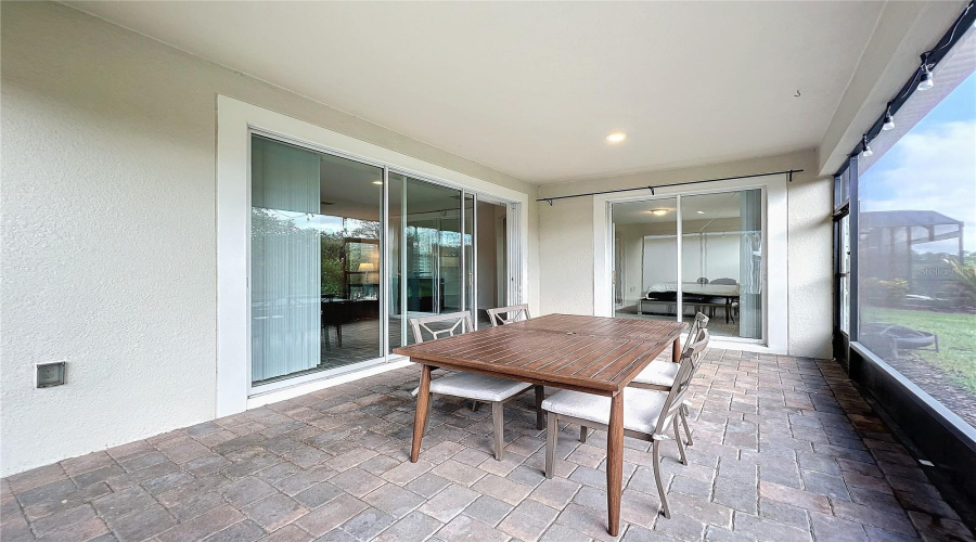 DAVENPORT, Florida 33896, 4 Bedrooms Bedrooms, ,2 BathroomsBathrooms,Residential,For Sale,BLACKWOLF RUN RD,0,MFRO6237730