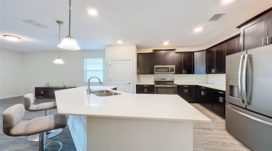 DAVENPORT, Florida 33896, 4 Bedrooms Bedrooms, ,2 BathroomsBathrooms,Residential,For Sale,BLACKWOLF RUN RD,0,MFRO6237730