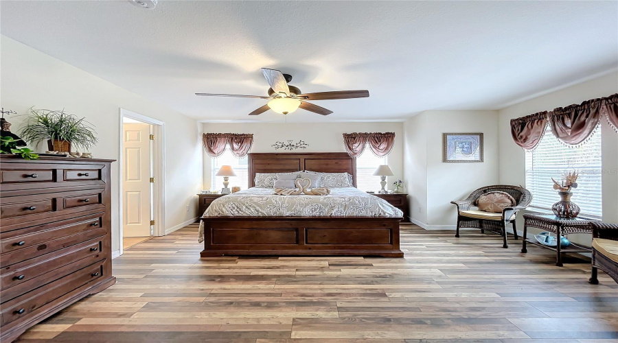 Davenport, Florida 33837, 4 Bedrooms Bedrooms, ,4 Bathroomsbathrooms,Residential,For Sale,Orange Cosmos,Mfrg5086625
