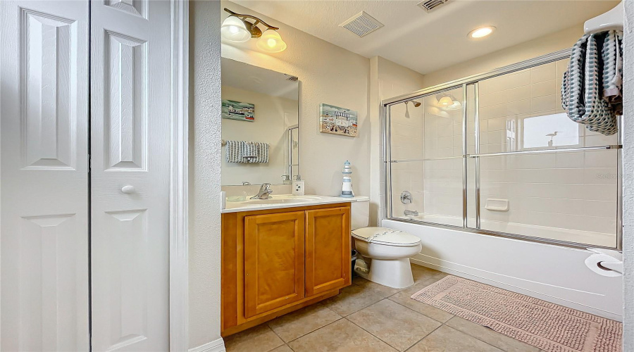 Davenport, Florida 33837, 4 Bedrooms Bedrooms, ,4 Bathroomsbathrooms,Residential,For Sale,Orange Cosmos,Mfrg5086625