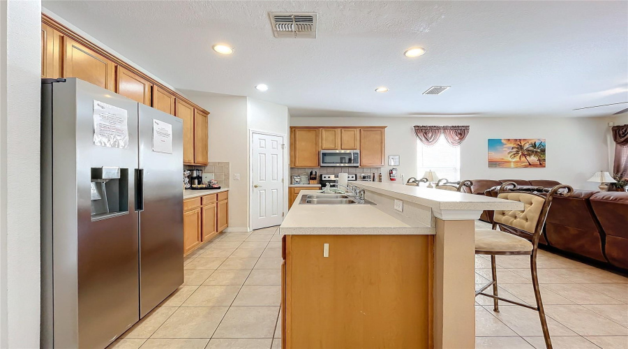 Davenport, Florida 33837, 4 Bedrooms Bedrooms, ,4 Bathroomsbathrooms,Residential,For Sale,Orange Cosmos,Mfrg5086625