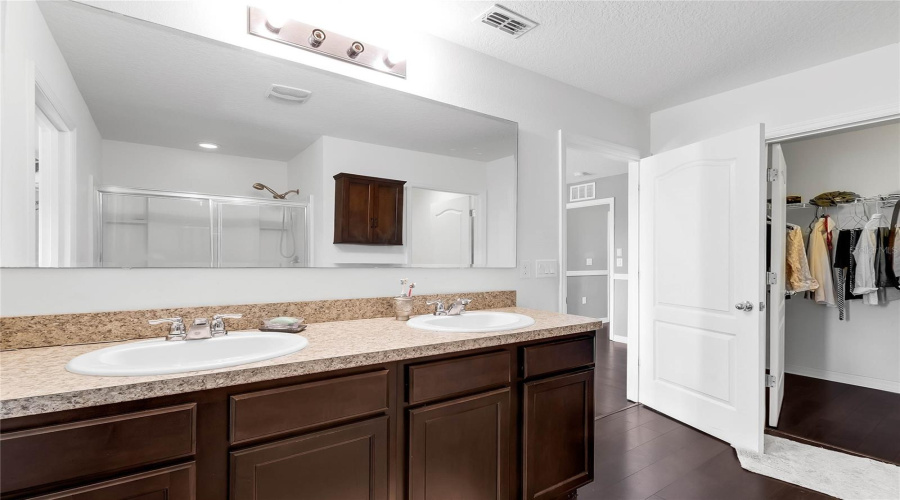 DAVENPORT, Florida 33837, 5 Bedrooms Bedrooms, ,3 BathroomsBathrooms,Residential,For Sale,HAMLET,0,MFRO6236293