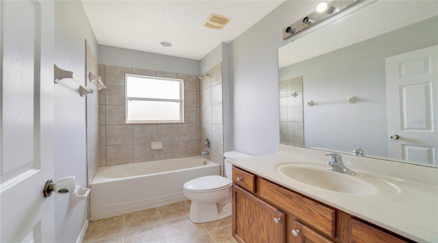 KISSIMMEE, Florida 34746, 5 Bedrooms Bedrooms, ,4 BathroomsBathrooms,Residential,For Sale,BOATING,0,MFRO6238925