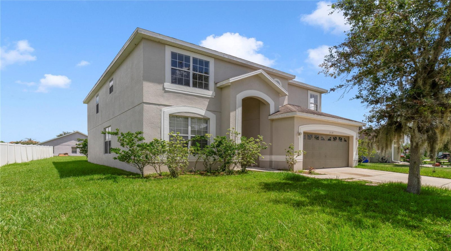 KISSIMMEE, Florida 34746, 5 Bedrooms Bedrooms, ,4 BathroomsBathrooms,Residential,For Sale,BOATING,0,MFRO6238925