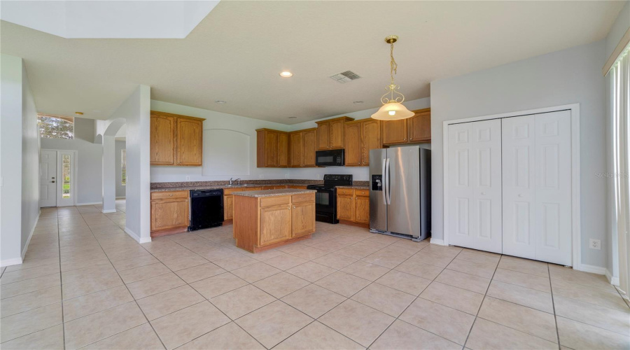 KISSIMMEE, Florida 34746, 5 Bedrooms Bedrooms, ,4 BathroomsBathrooms,Residential,For Sale,BOATING,0,MFRO6238925