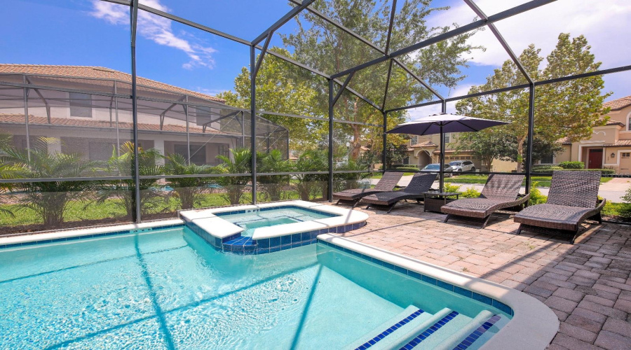 DAVENPORT, Florida 33896, 7 Bedrooms Bedrooms, ,5 BathroomsBathrooms,Residential,For Sale,EL CARO,0,MFRO6237037
