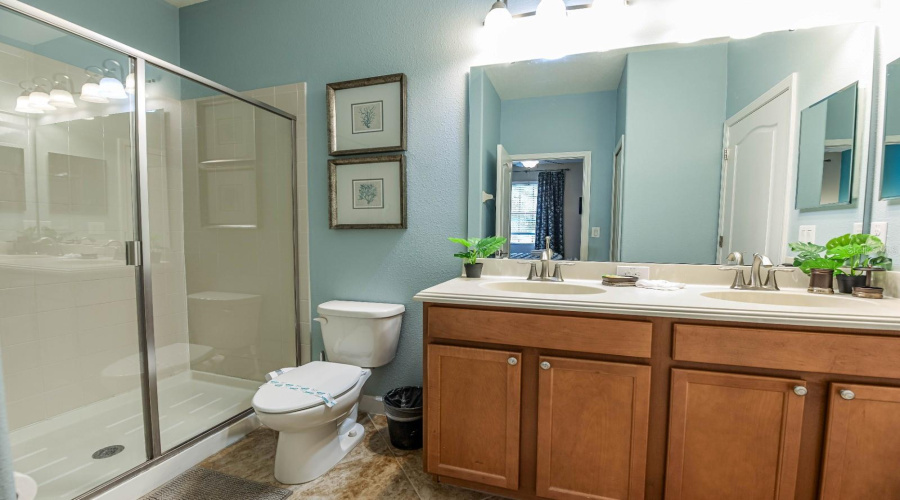 DAVENPORT, Florida 33896, 7 Bedrooms Bedrooms, ,5 BathroomsBathrooms,Residential,For Sale,EL CARO,0,MFRO6237037