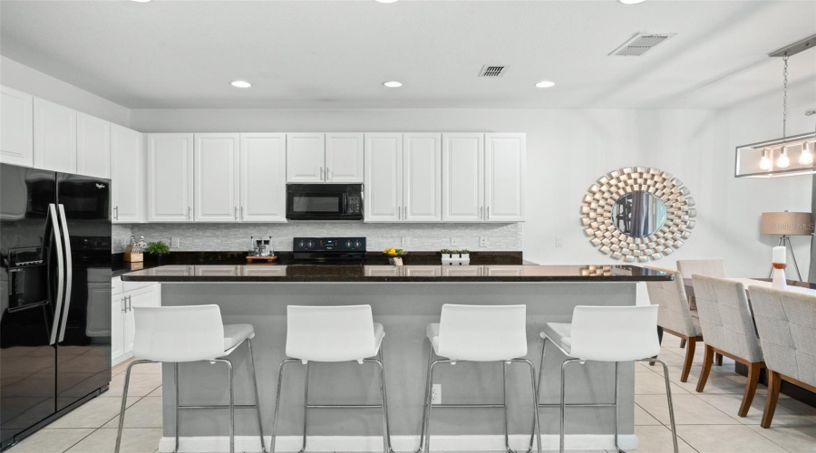 DAVENPORT, Florida 33837, 6 Bedrooms Bedrooms, ,5 BathroomsBathrooms,Residential,For Sale,OAKBOURNE,0,MFRO6238674