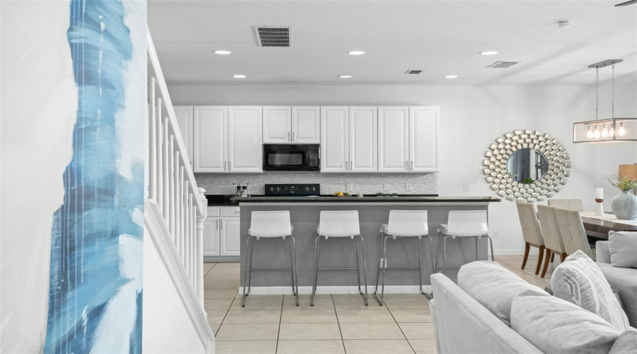 DAVENPORT, Florida 33837, 6 Bedrooms Bedrooms, ,5 BathroomsBathrooms,Residential,For Sale,OAKBOURNE,0,MFRO6238674