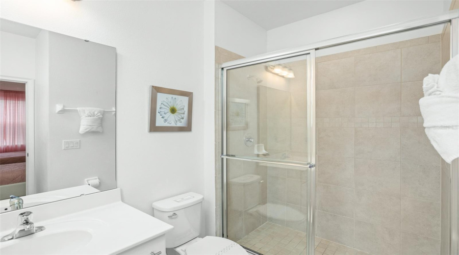 DAVENPORT, Florida 33837, 6 Bedrooms Bedrooms, ,5 BathroomsBathrooms,Residential,For Sale,OAKBOURNE,0,MFRO6238674