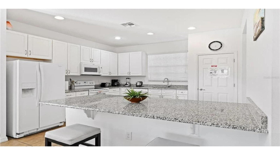 DAVENPORT, Florida 33837, 4 Bedrooms Bedrooms, ,4 BathroomsBathrooms,Residential,For Sale,ROSEMONT,0,MFRO6238719