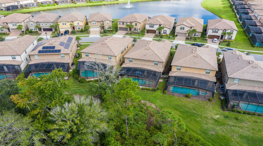 KISSIMMEE, Florida 34747, 9 Bedrooms Bedrooms, ,6 BathroomsBathrooms,Residential,For Sale,MACAPA,0,MFRO6238456