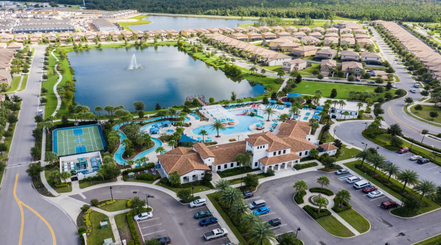 KISSIMMEE, Florida 34747, 9 Bedrooms Bedrooms, ,6 BathroomsBathrooms,Residential,For Sale,MACAPA,0,MFRO6238456