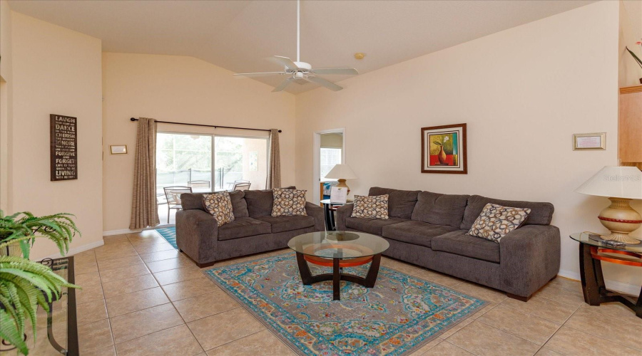 DAVENPORT, Florida 33896, 5 Bedrooms Bedrooms, ,3 BathroomsBathrooms,Residential,For Sale,ROYAL RIDGE DR,0,MFRT3397722