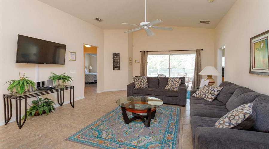 DAVENPORT, Florida 33896, 5 Bedrooms Bedrooms, ,3 BathroomsBathrooms,Residential,For Sale,ROYAL RIDGE DR,0,MFRT3397722