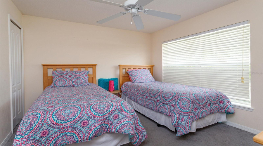 DAVENPORT, Florida 33896, 5 Bedrooms Bedrooms, ,3 BathroomsBathrooms,Residential,For Sale,ROYAL RIDGE DR,0,MFRT3397722