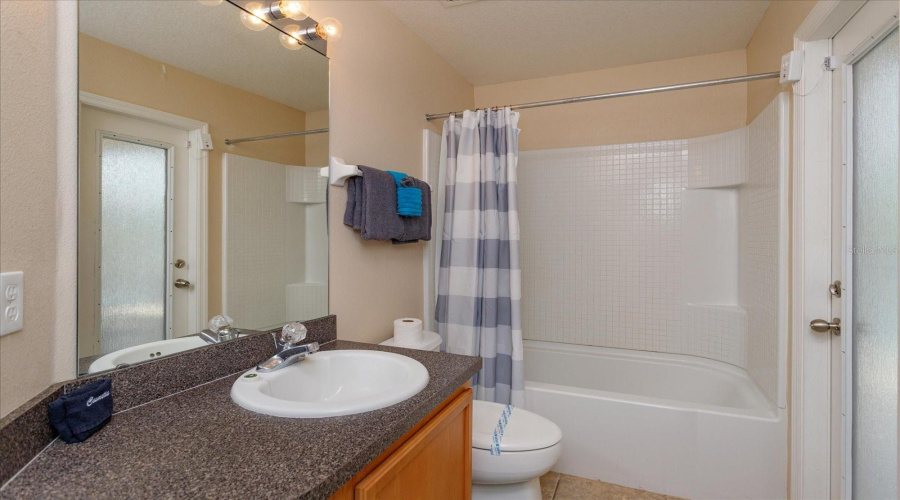 DAVENPORT, Florida 33896, 5 Bedrooms Bedrooms, ,3 BathroomsBathrooms,Residential,For Sale,ROYAL RIDGE DR,0,MFRT3397722