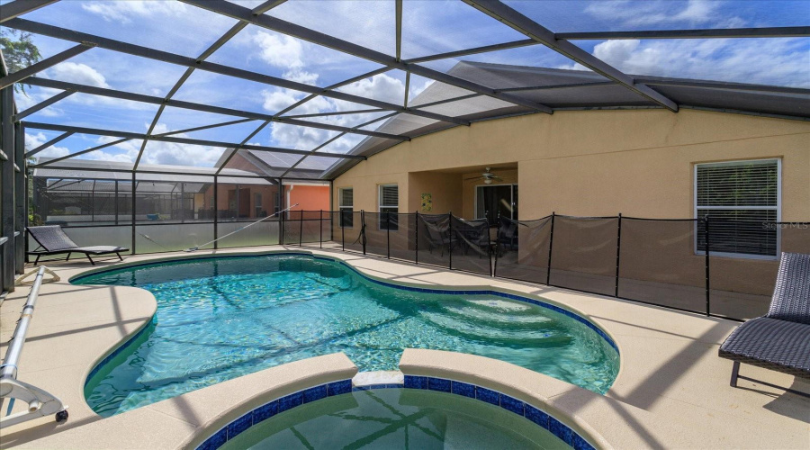DAVENPORT, Florida 33896, 5 Bedrooms Bedrooms, ,3 BathroomsBathrooms,Residential,For Sale,ROYAL RIDGE DR,0,MFRT3397722