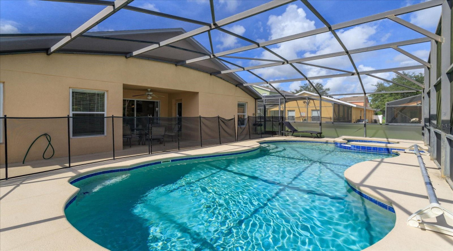 DAVENPORT, Florida 33896, 5 Bedrooms Bedrooms, ,3 BathroomsBathrooms,Residential,For Sale,ROYAL RIDGE DR,0,MFRT3397722