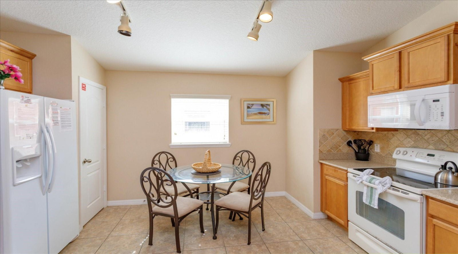 DAVENPORT, Florida 33896, 5 Bedrooms Bedrooms, ,3 BathroomsBathrooms,Residential,For Sale,ROYAL RIDGE DR,0,MFRT3397722