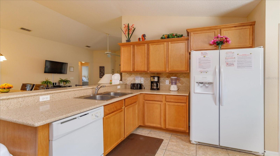 DAVENPORT, Florida 33896, 5 Bedrooms Bedrooms, ,3 BathroomsBathrooms,Residential,For Sale,ROYAL RIDGE DR,0,MFRT3397722