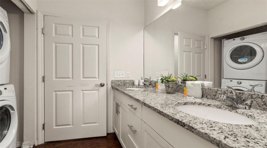 KISSIMMEE, Florida 34747, 3 Bedrooms Bedrooms, ,2 BathroomsBathrooms,Residential,For Sale,SILVER,0,MFRS5111716