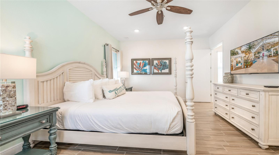 KISSIMMEE, Florida 34747, 2 Bedrooms Bedrooms, ,2 BathroomsBathrooms,Residential,For Sale,SEA PLANE,0,MFRS5112270