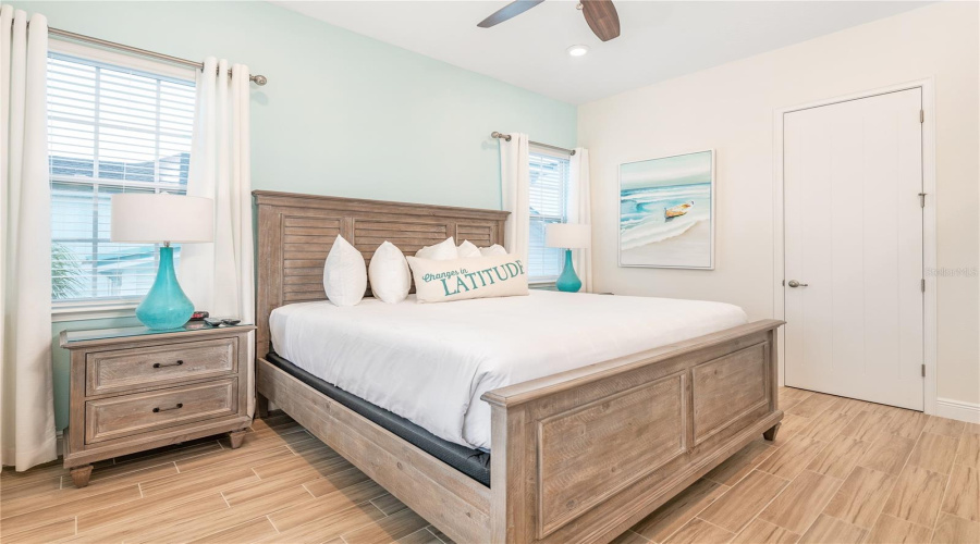 KISSIMMEE, Florida 34747, 2 Bedrooms Bedrooms, ,2 BathroomsBathrooms,Residential,For Sale,SEA PLANE,0,MFRS5112270