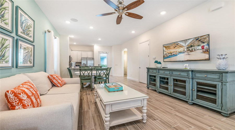 KISSIMMEE, Florida 34747, 2 Bedrooms Bedrooms, ,2 BathroomsBathrooms,Residential,For Sale,SEA PLANE,0,MFRS5112270