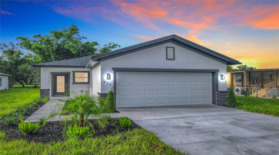 Davenport, Florida 33837, 3 Bedrooms Bedrooms, ,2 Bathroomsbathrooms,Residential,For Sale,Sylvan Ramble,Mfrs5112384