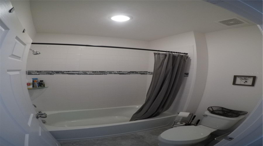 DAVENPORT, Florida 33837, 4 Bedrooms Bedrooms, ,2 BathroomsBathrooms,Residential,For Sale,AVENAL,0,MFRO6148834
