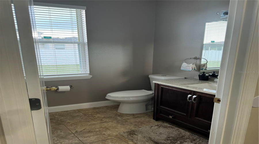 1/2 Bath Room