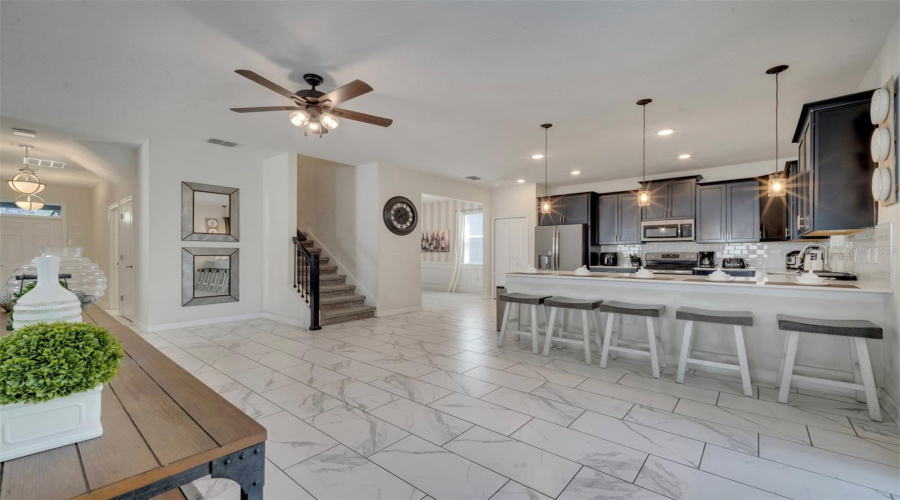 DAVENPORT, Florida 33896, 6 Bedrooms Bedrooms, ,6 BathroomsBathrooms,Residential,For Sale,MAIDSTONE,0,MFRS5112700