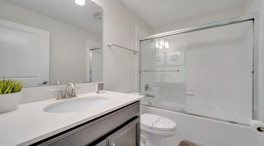 DAVENPORT, Florida 33896, 6 Bedrooms Bedrooms, ,6 BathroomsBathrooms,Residential,For Sale,MAIDSTONE,0,MFRS5112700