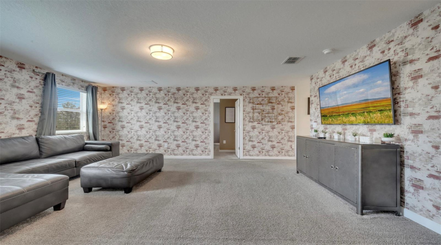 DAVENPORT, Florida 33896, 6 Bedrooms Bedrooms, ,6 BathroomsBathrooms,Residential,For Sale,MAIDSTONE,0,MFRS5112700