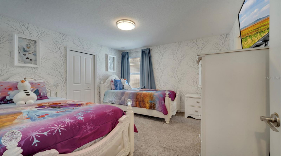 DAVENPORT, Florida 33896, 6 Bedrooms Bedrooms, ,6 BathroomsBathrooms,Residential,For Sale,MAIDSTONE,0,MFRS5112700