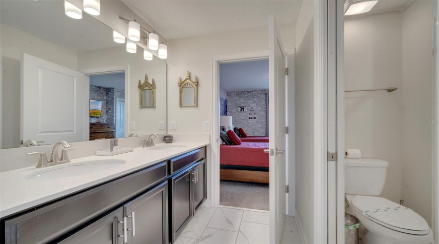 DAVENPORT, Florida 33896, 6 Bedrooms Bedrooms, ,6 BathroomsBathrooms,Residential,For Sale,MAIDSTONE,0,MFRS5112700