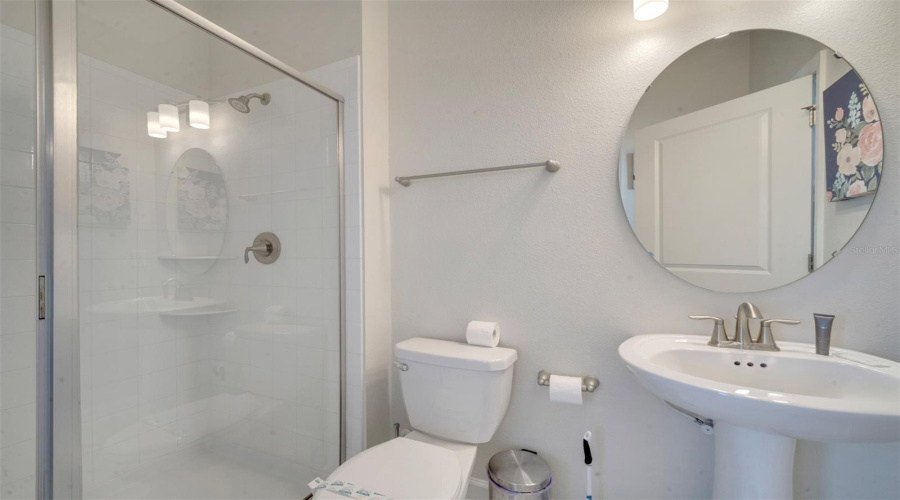 DAVENPORT, Florida 33896, 6 Bedrooms Bedrooms, ,6 BathroomsBathrooms,Residential,For Sale,MAIDSTONE,0,MFRS5112700